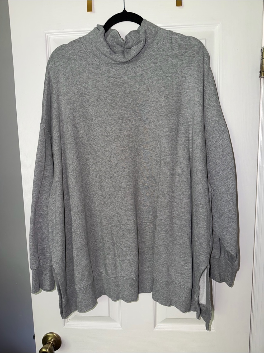 Old Navy Women's Gray Mockneck Pullover Sweater